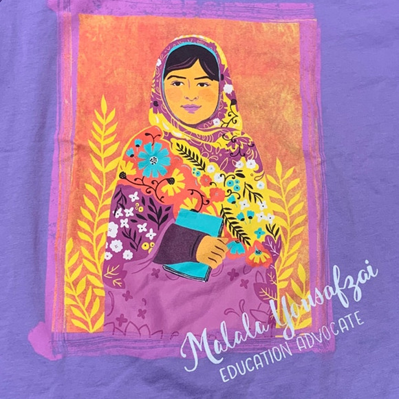 New Piccolina Girls Size 5/6 Malala Yousafzei Advocate 100% Cotton Crew Neck Tee - Picture 2 of 6